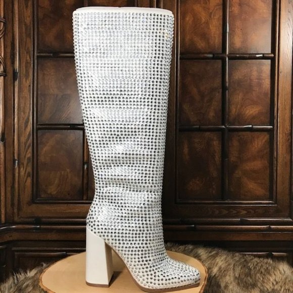Jessica Simpson Lovelly Embellished Boot White - Picture 9 of 16